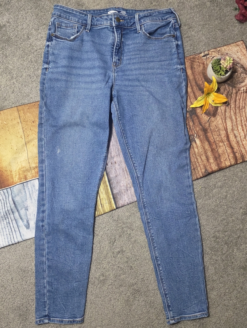 Old Navy Rockstar Super Skinny High Rise Jeans Size 12